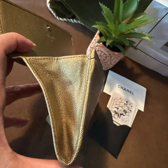 RARE VINTAGE Chanel Gold Wallet In Good Condition With COA - Picture 16 of 17